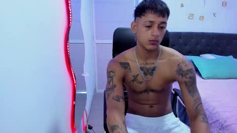 Snapshot of slim_master12 chatting on December 10, 5:55 pm slim_master12 online show from December 10, 5:55 pm