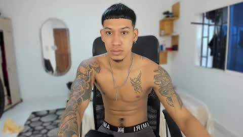 Snapshot of slim_master12 chatting on September 9, 11:32 am slim_master12 online show from September 9, 11:32 am