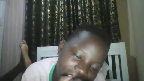 slim_petite_ebony online show from December 26, 12:57 am