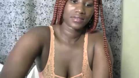 Snapshot of slimandthick1 chatting on October 18, 11:49 pm slimandthick1 online show from October 18, 11:49 pm
