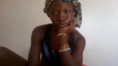 Snapshot of slimdiva chatting on October 18, 6:37 am slimdiva online show from October 18, 6:37 am