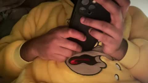 Snapshot of slimeasaurus chatting on November 17, 11:43 pm Daddy online show from November 17, 11:43 pm