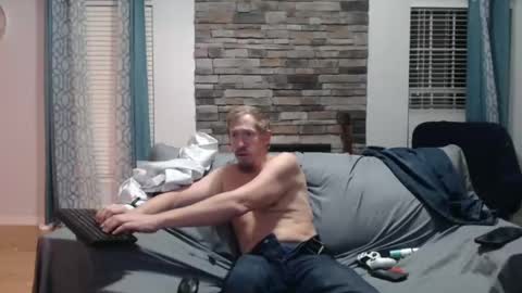 Snapshot of slimjp chatting on October 22, 1:39 am slimjp online show from October 22, 1:39 am