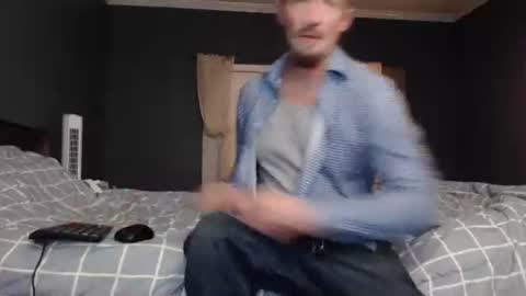 Snapshot of slimjp chatting on December 17, 1:11 am slimjp online show from December 17, 1:11 am