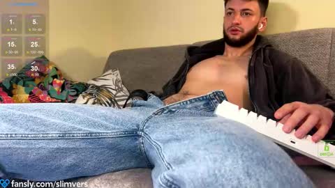 Art  online show from December 17, 4:51 am