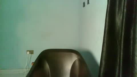 Snapshot of slimzyxdoll chatting on September 11, 10:10 pm slimzyxdoll online show from September 11, 10:10 pm