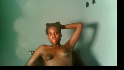 Snapshot of slimzyxdoll chatting on September 18, 1:24 pm slimzyxdoll online show from September 18, 1:24 pm