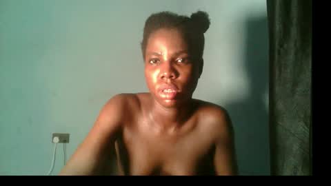 Snapshot of slimzyxdoll chatting on September 25, 10:57 pm slimzyxdoll online show from September 25, 10:57 pm