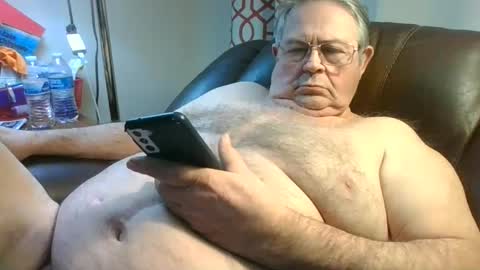 slippery_duck online show from February 8, 1:11 pm