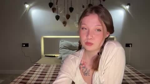 Lola and Li -  online show from November 18, 2:54 pm