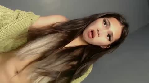 slut4attention online show from April 18, 7:45 am