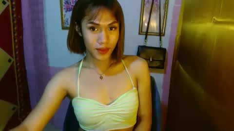 Snapshot of slutqueen_raz chatting on November 9, 3:49 am Raz online show from November 9, 3:49 am