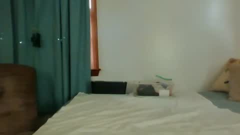 Jade and Thomas online show from September 16, 3:35 pm