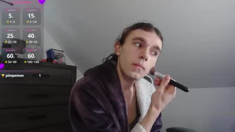 Natsu online show from December 3, 6:39 pm