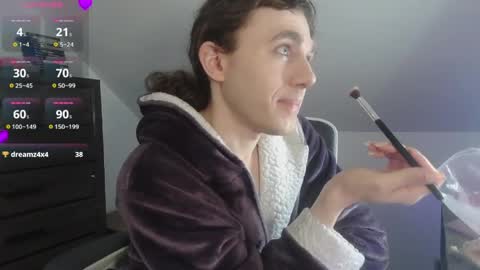 Natsu online show from March 24, 3:06 pm