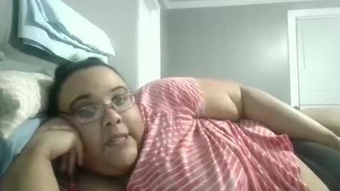 Snapshot of sluttyjess31 chatting on February 9, 1:42 am Jessica online show from February 9, 1:42 am