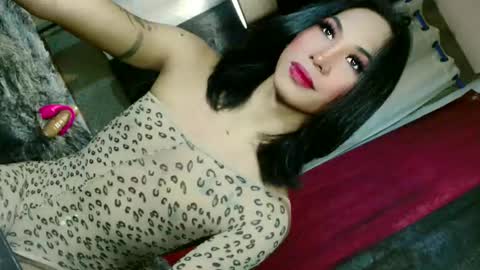 slutxcums_martel69 online show from November 17, 10:04 pm