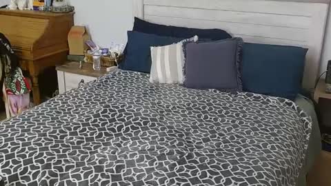 Snapshot of slytherinmylf23 chatting on January 26, 3:48 am Rachel Lawrence online show from January 26, 3:48 am