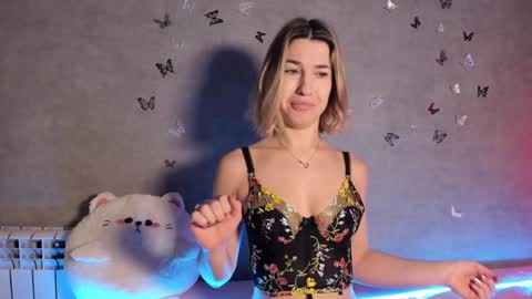 Melani online show from December 29, 8:26 pm