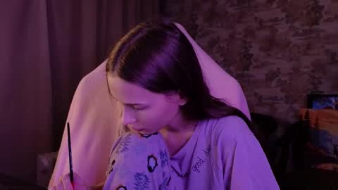 Emma online show from February 10, 4:33 pm