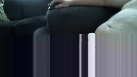 Snapshot of small_weener18 chatting on December 1, 6:08 pm small_weener18 online show from December 1, 6:08 pm