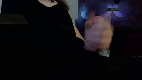 Snapshot of smalllildik chatting on September 22, 4:03 am smalllildik online show from September 22, 4:03 am