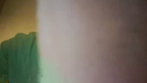 Snapshot of smallone8825 chatting on September 20, 5:41 am smallone8825 online show from September 20, 5:41 am