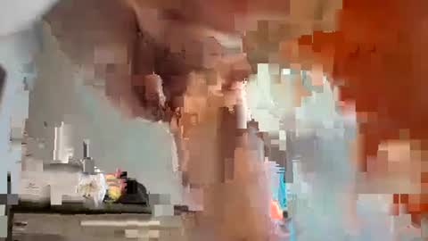 Snapshot of smallone8825 chatting on September 22, 11:01 am smallone8825 online show from September 22, 11:01 am