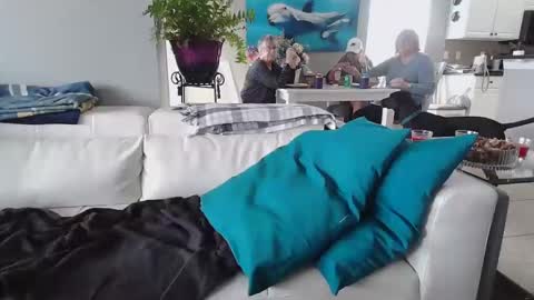 Snapshot of smallpenisbigtongue chatting on January 14, 6:17 pm Daddy online show from January 14, 6:17 pm