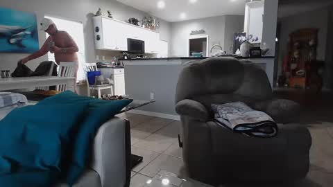 Snapshot of smallpenisbigtongue chatting on January 23, 1:45 pm Daddy online show from January 23, 1:45 pm