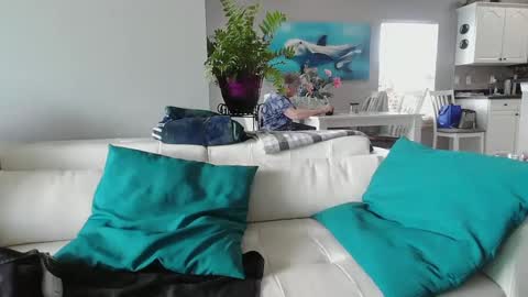 Snapshot of smallpenisbigtongue chatting on February 7, 4:35 pm Daddy online show from February 7, 4:35 pm