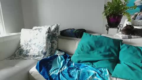 Snapshot of smallpenisbigtongue chatting on February 11, 4:56 pm Daddy online show from February 11, 4:56 pm