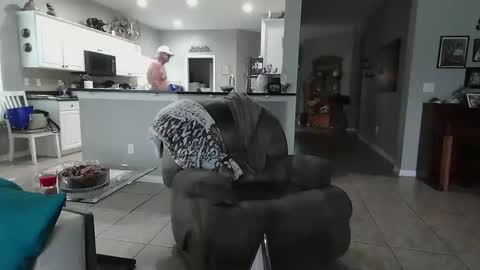 Snapshot of smallpenisbigtongue chatting on February 14, 1:29 pm Daddy online show from February 14, 1:29 pm