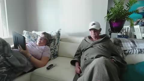 Snapshot of smallpenisbigtongue chatting on March 6, 3:02 pm Daddy online show from March 6, 3:02 pm