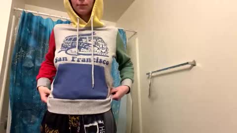 smalltshbigtits online show from April 3, 10:46 am