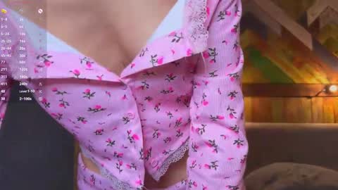 Elizabeth online show from December 20, 3:46 am