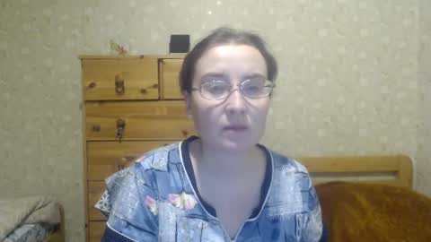 Snapshot of smart_rose chatting on January 27, 7:03 pm smart_rose online show from January 27, 7:03 pm