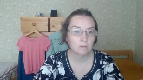 Snapshot of smart_rose chatting on September 11, 12:05 pm smart_rose online show from September 11, 12:05 pm