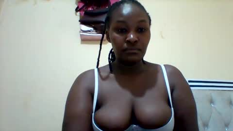 Snapshot of smartqueen1 chatting on February 2, 2:48 am Katerina online show from February 2, 2:48 am
