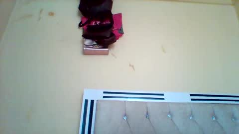 Snapshot of smartqueen1 chatting on February 6, 9:43 am Katerina online show from February 6, 9:43 am
