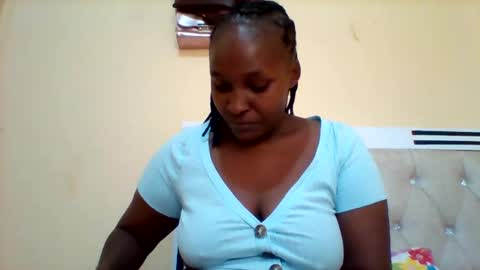 Snapshot of smartqueen1 chatting on March 6, 12:09 pm Katerina online show from March 6, 12:09 pm