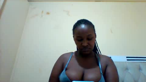 Snapshot of smartqueen1 chatting on October 18, 2:58 am Katerina online show from October 18, 2:58 am
