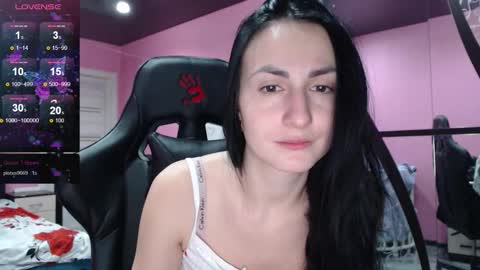 Snapshot of smile_cute_fox chatting on November 21, 1:10 pm smile_cute_fox online show from November 21, 1:10 pm