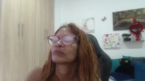 Smileth online show from April 19, 6:10 pm