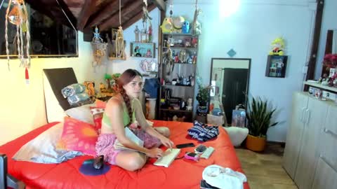 Snapshot of smilingsalor chatting on November 19, 3:28 am SmilingSalor online show from November 19, 3:28 am