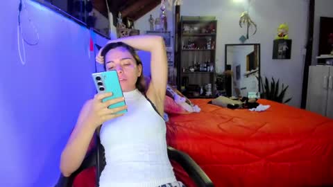 Snapshot of smilingsalor chatting on November 22, 12:31 am SmilingSalor online show from November 22, 12:31 am