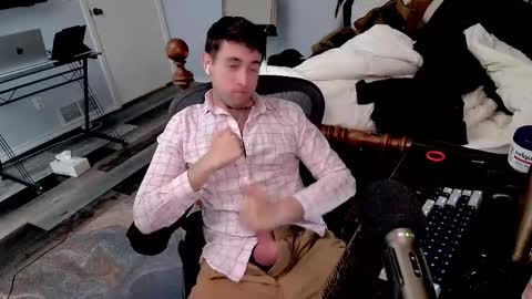 Snapshot of smilingwanker chatting on February 12, 7:02 pm smilingwanker online show from February 12, 7:02 pm