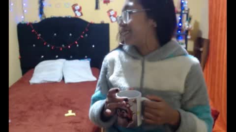 smith_lechosoxxx online show from December 19, 10:33 am