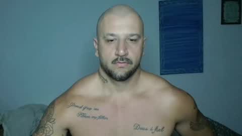 Snapshot of smithduke chatting on October 30, 3:30 am smithduke online show from October 30, 3:30 am