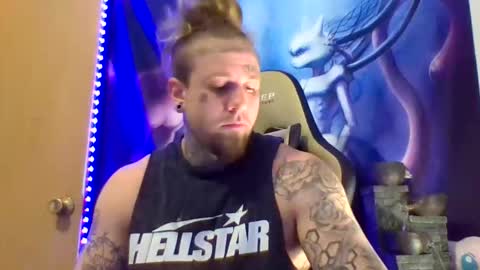 smoke online show from February 12, 11:00 pm